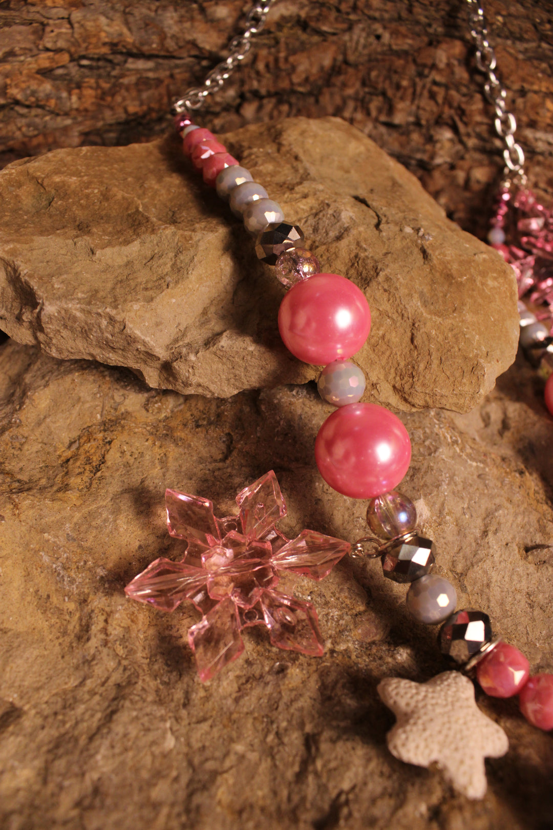 Merry &amp; Minty Portrait Gingerbread Man Necklace
