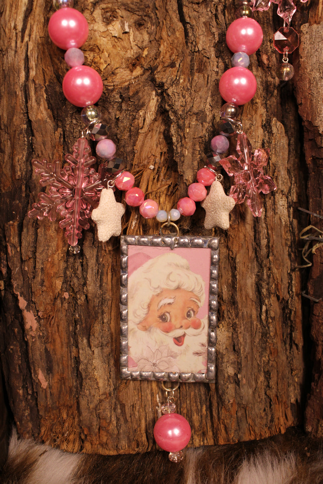 Rosy Santa Necklace