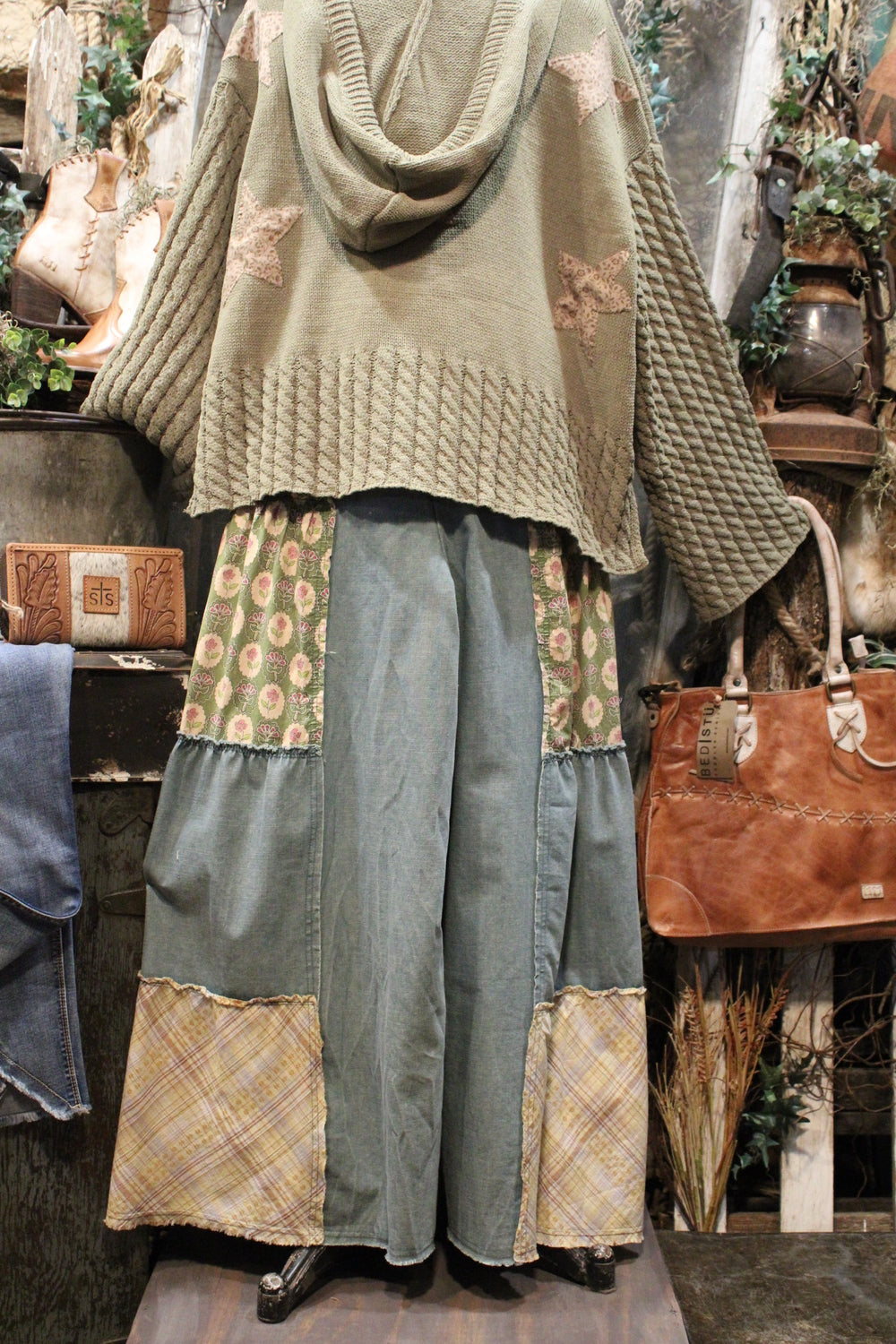Glory Threads Pants