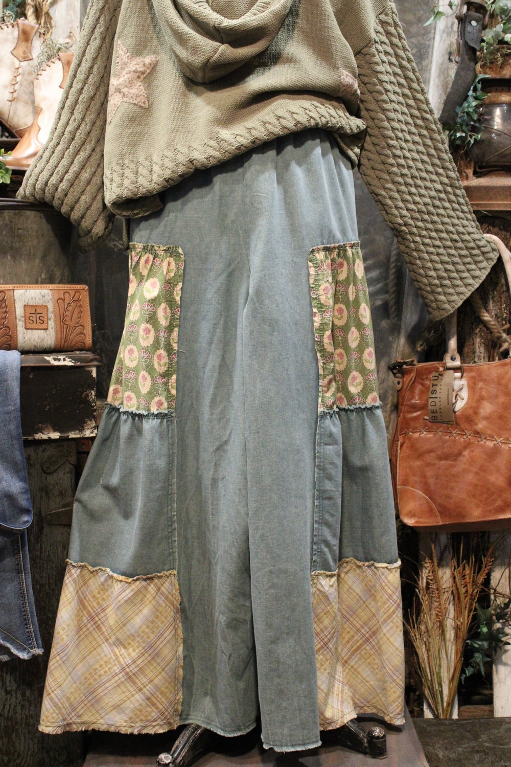 Glory Threads Pants