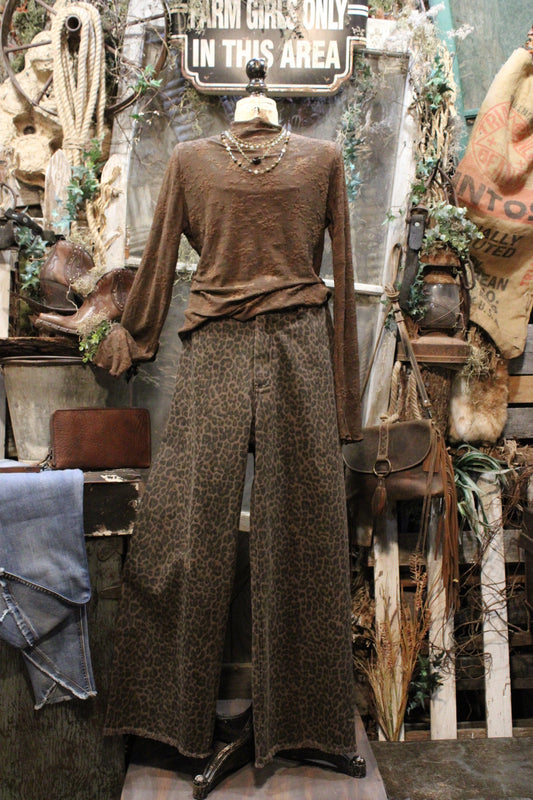 Lazy Leopard Jeans