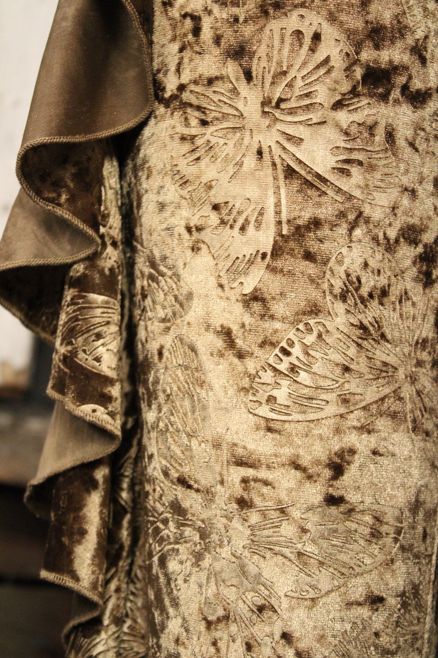 Gilded Bronze Butterfly Ruffle Leggings