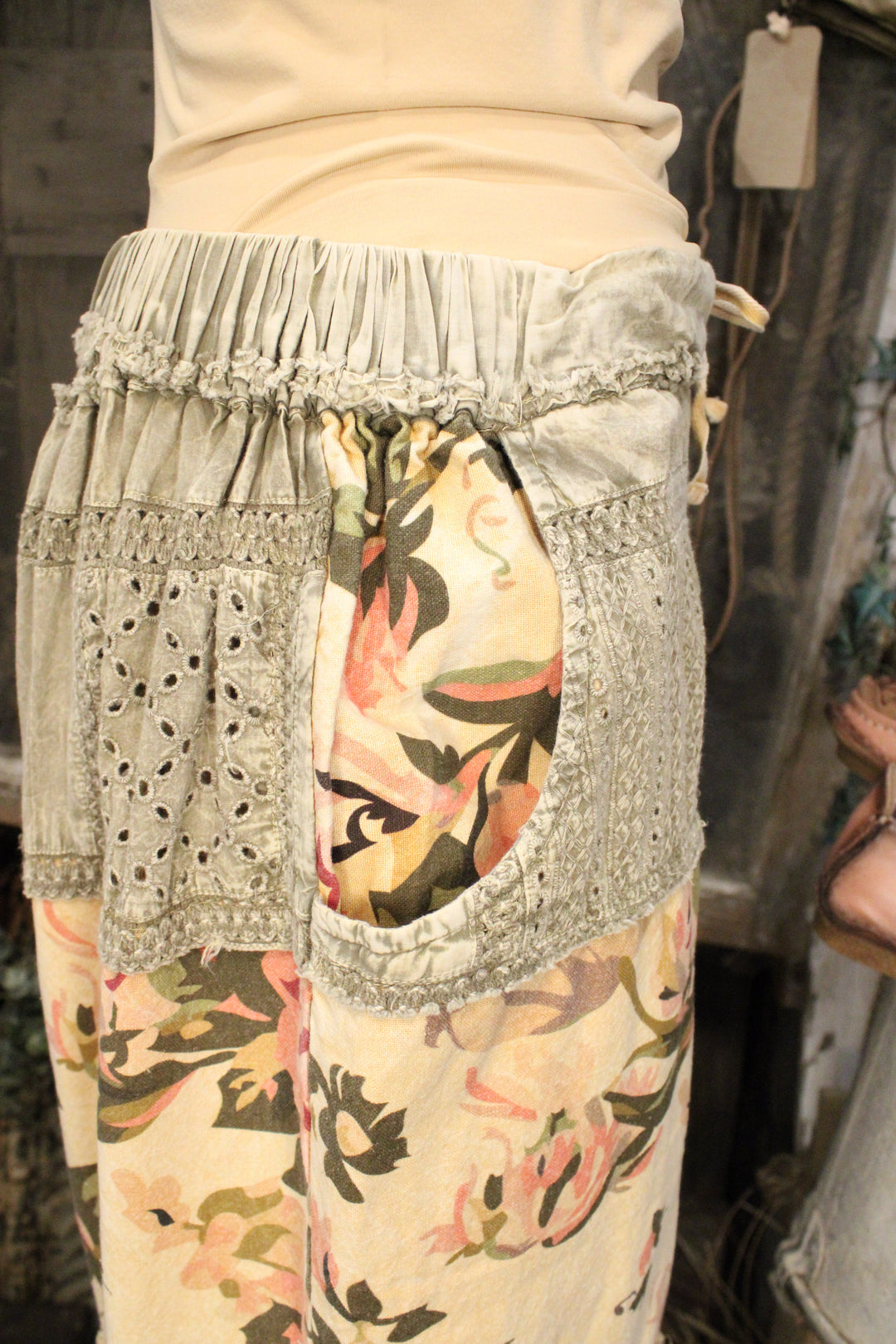 Vintage Rose Stitch Pants