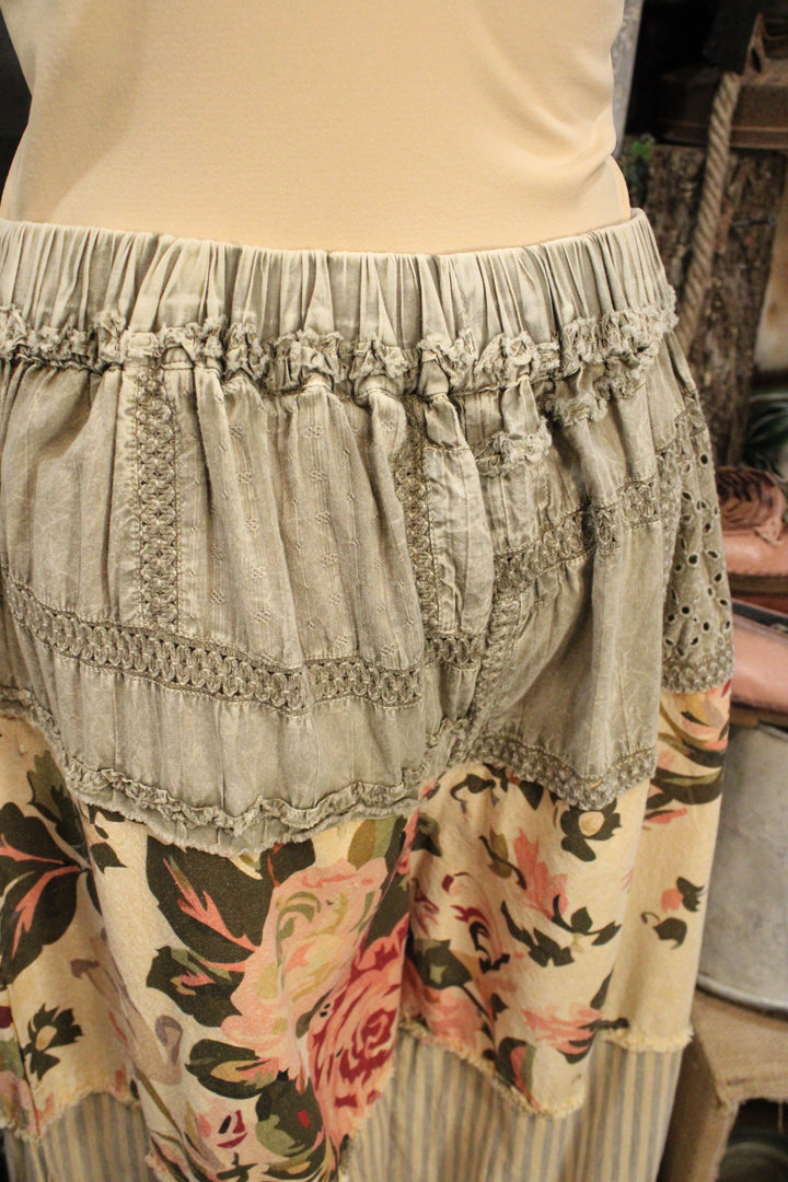 Vintage Rose Stitch Pants