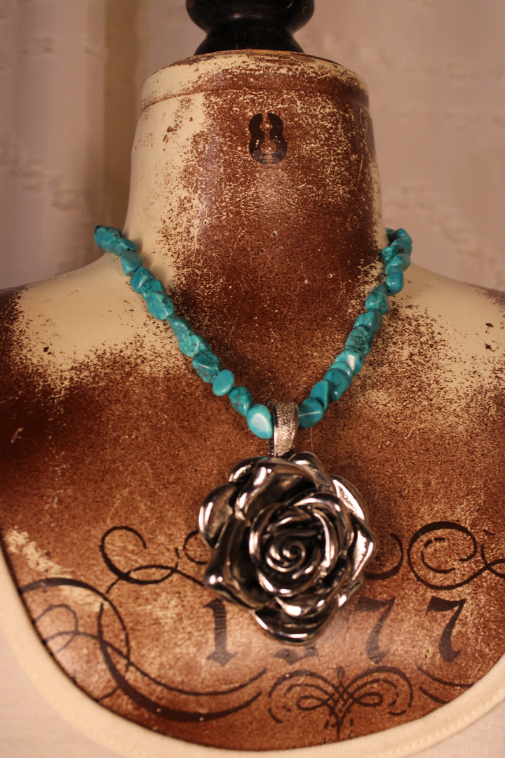 Southwestern Rosebud Necklace