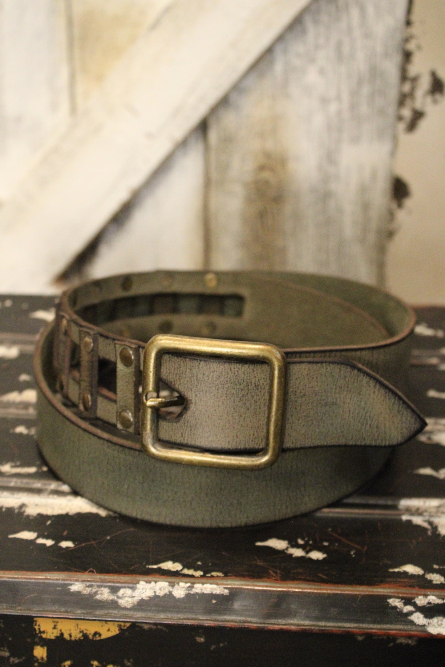Picket Fence Olive Leather Belt