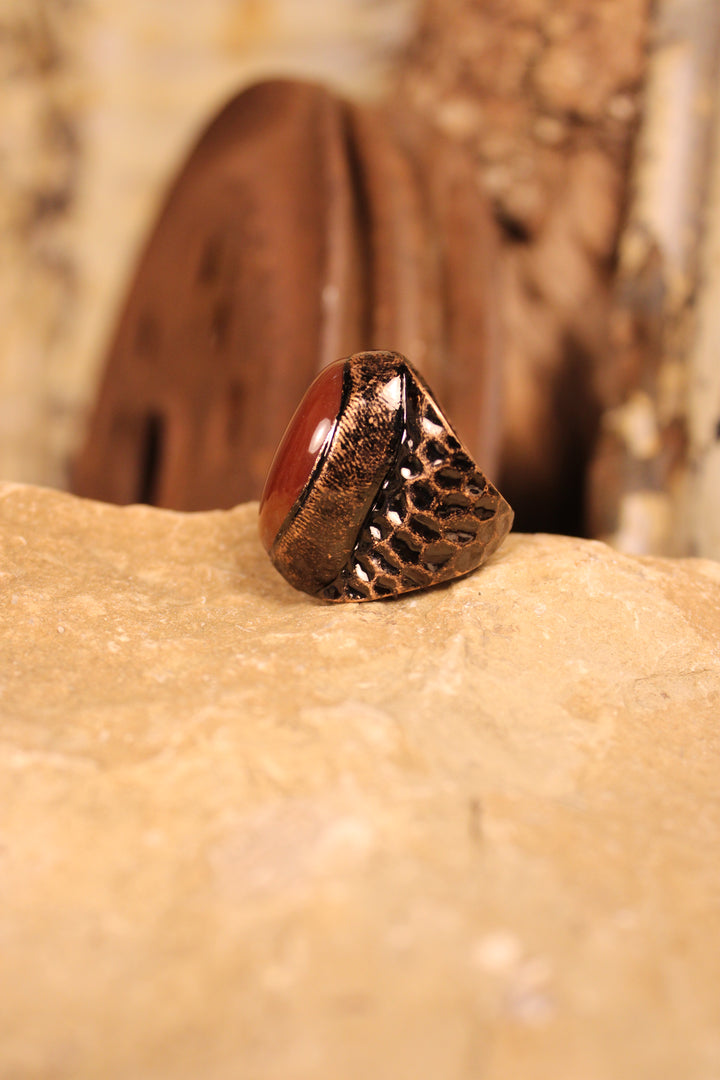 Vintage Crimson Oval Ring