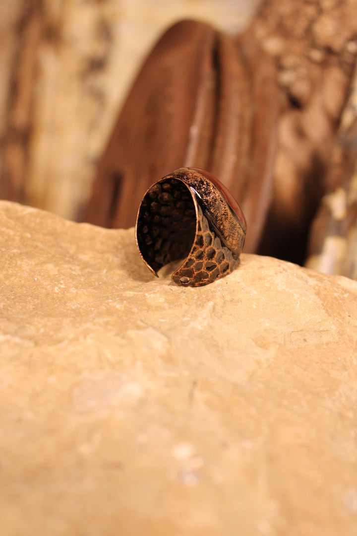 Vintage Crimson Oval Ring