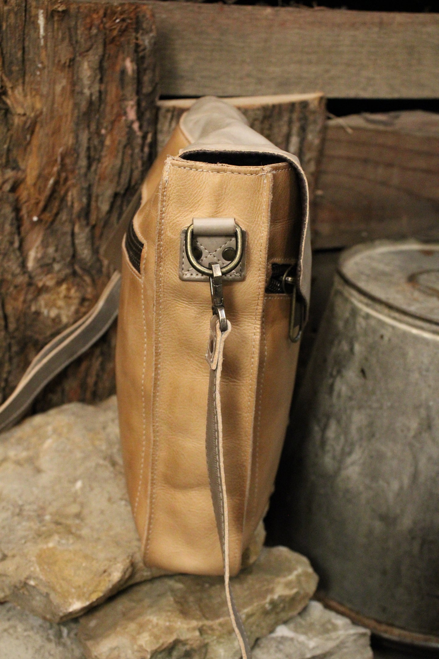 Bed|Stu Venice Beach Oats Icicle Rustic Handbag