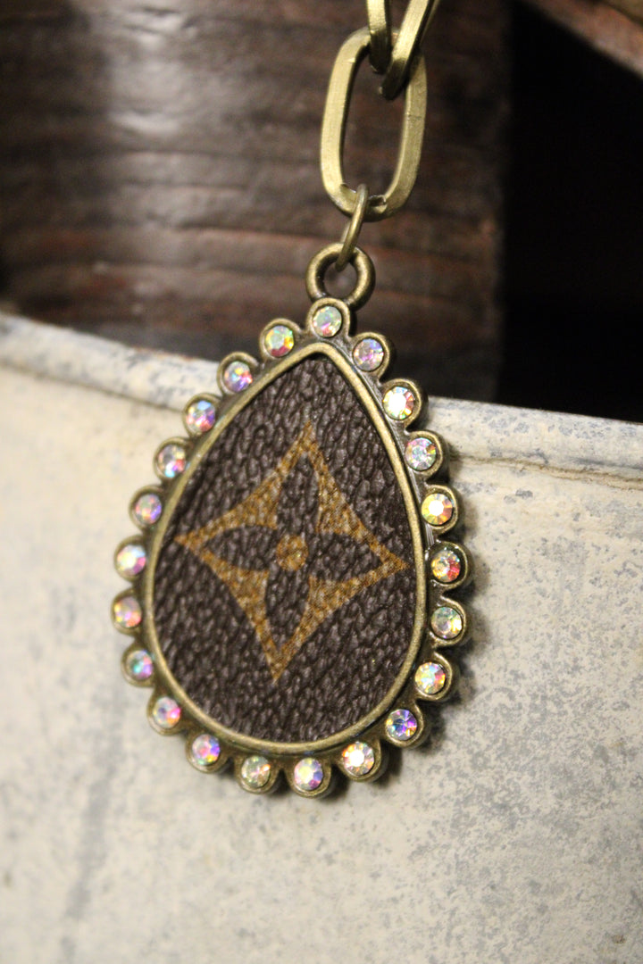 Rhinestone Revival Necklace