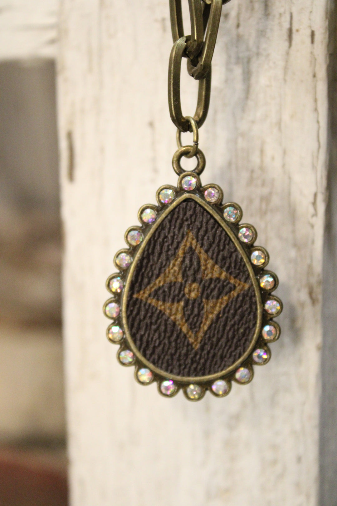 Rhinestone Revival Necklace