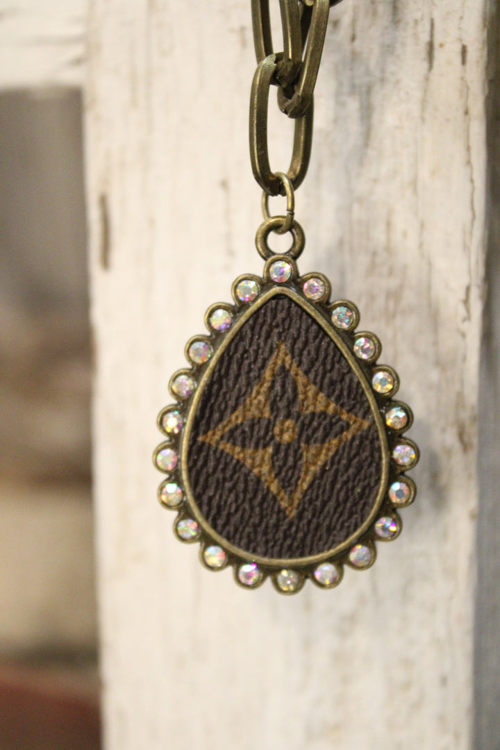 Rhinestone Revival Necklace