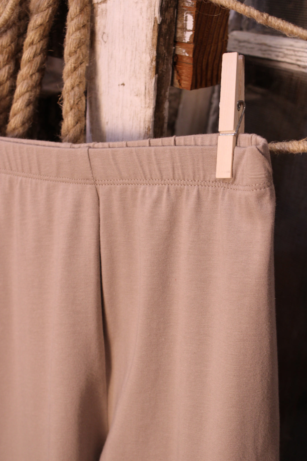 Comfortable Ash Mocha Leggings