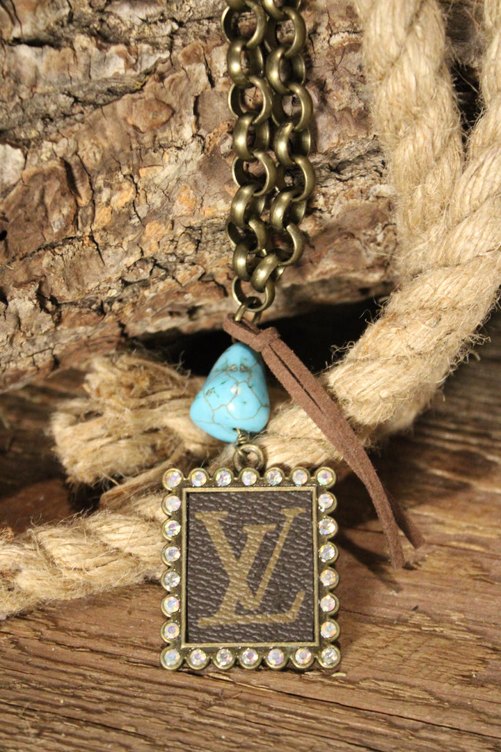 Frame of the Frontier Necklace
