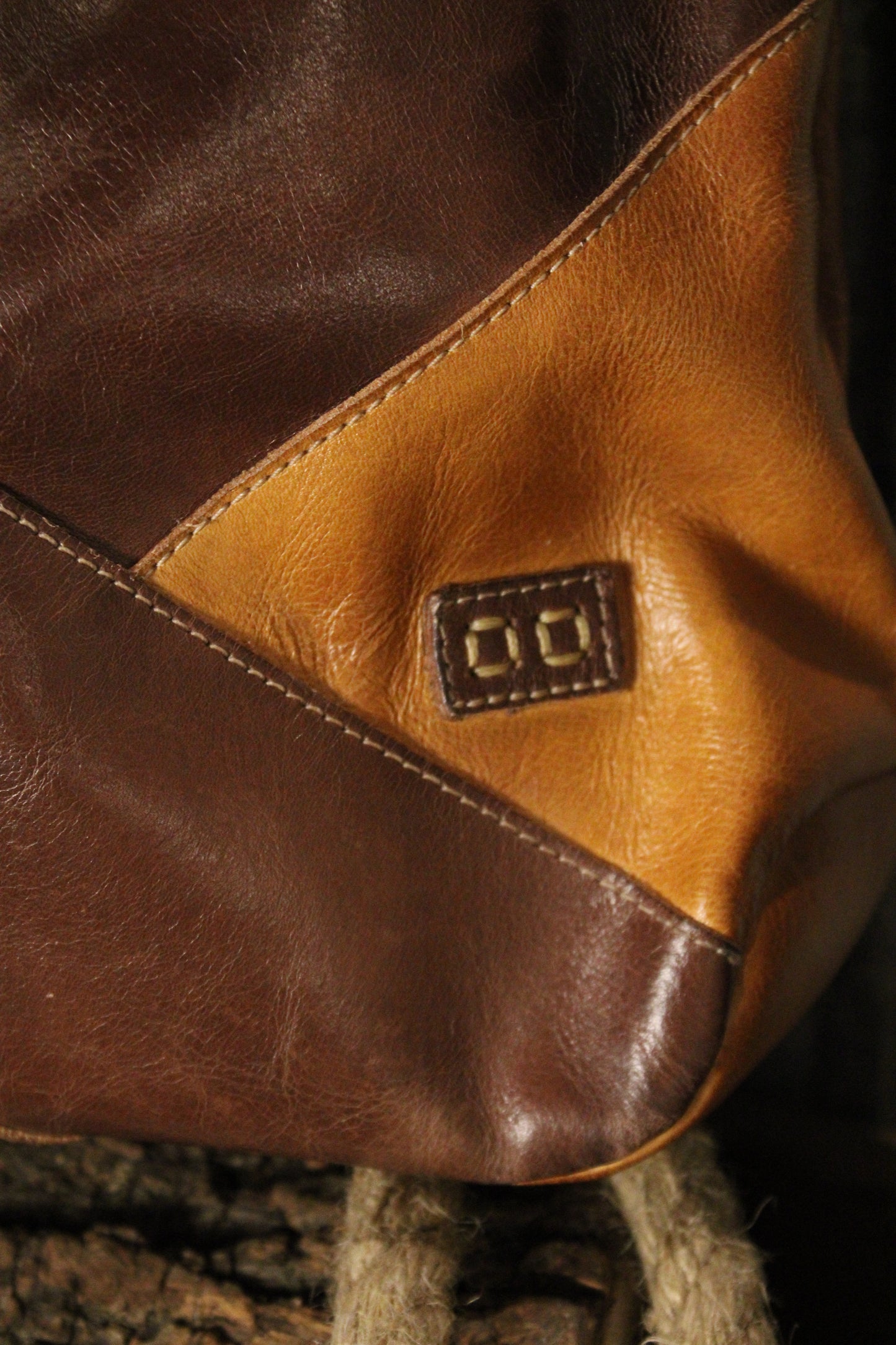 Bed|Stu Italic Cafe Latte Rustic X