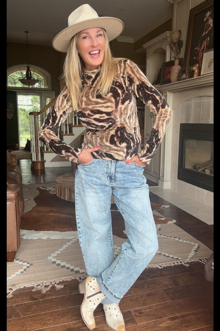 Tiger's Whisper Top