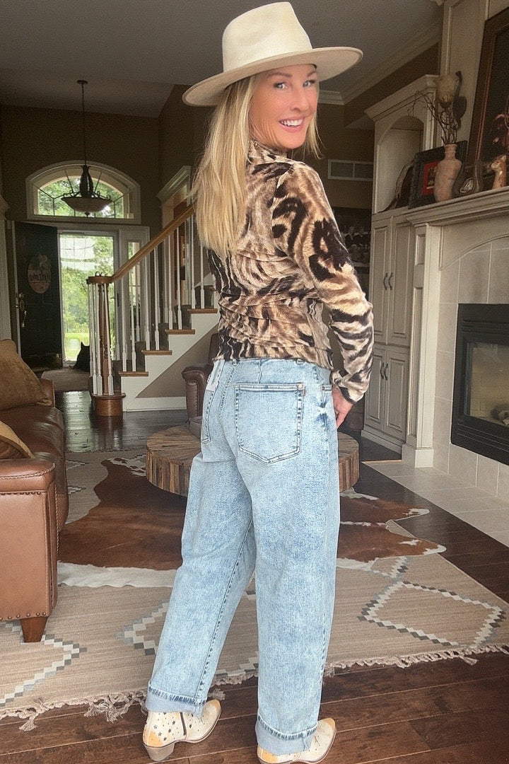 Tiger's Whisper Top