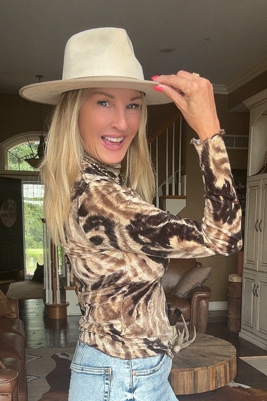 Tiger's Whisper Top