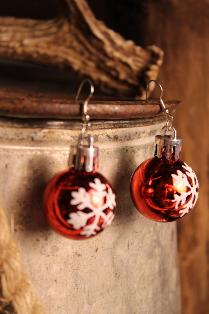 Christmas Cheer Earrings