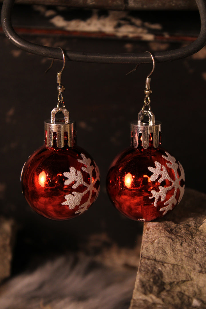 Christmas Cheer Earrings