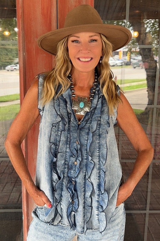 Country Sweetheart Sleeveless Top