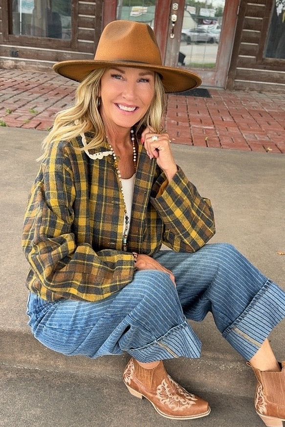 Honey & Hearth Plaid Jacket