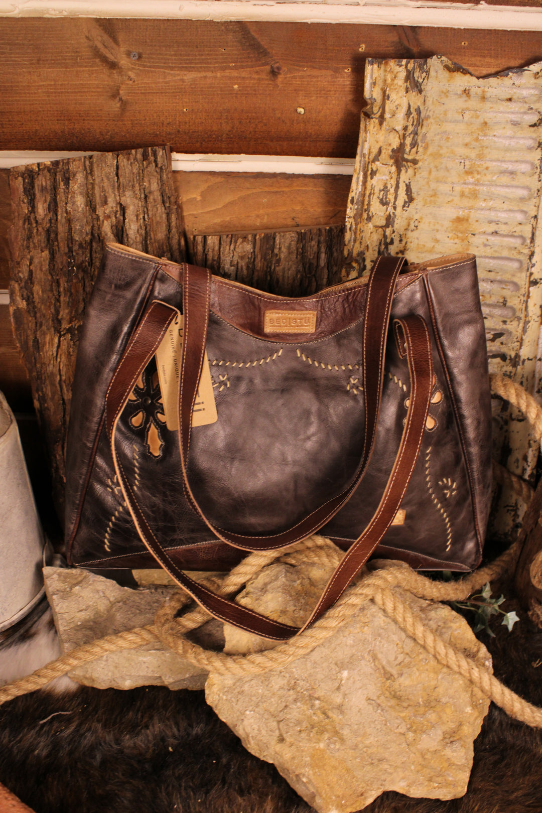 Bed|Stu Larue LTC Java Rustic Handbag
