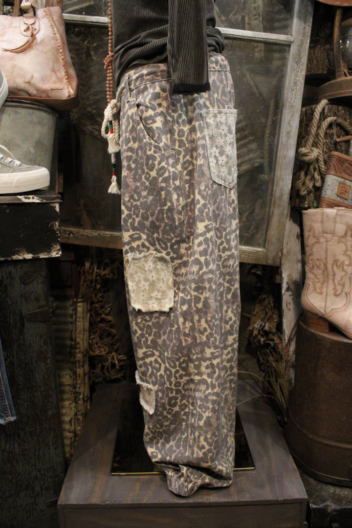 DEFinately LEOPARD Pants