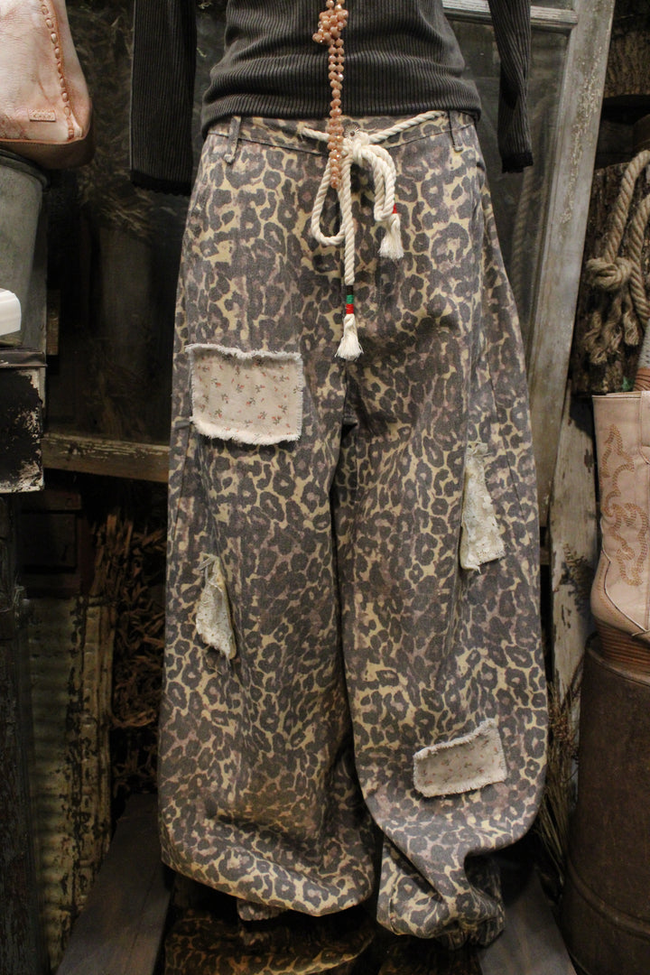 DEFinately LEOPARD Pants