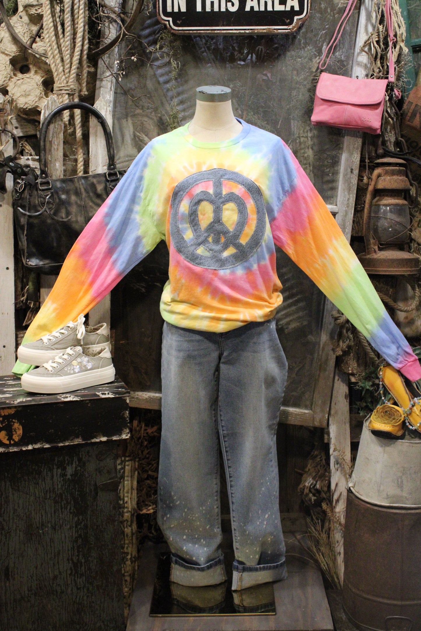 FGO Love Peace And Tie-Dye