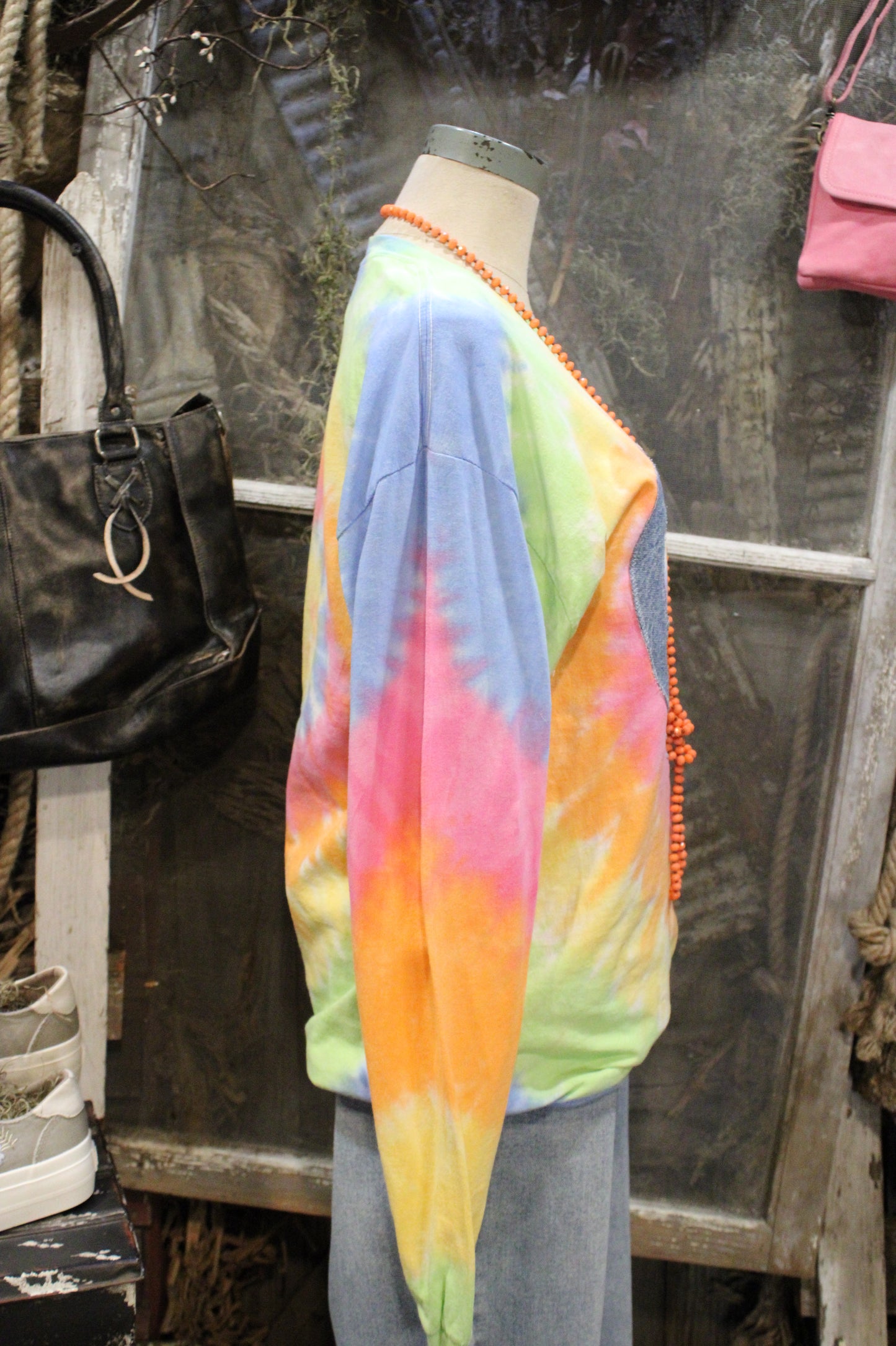 FGO Love Peace And Tie-Dye
