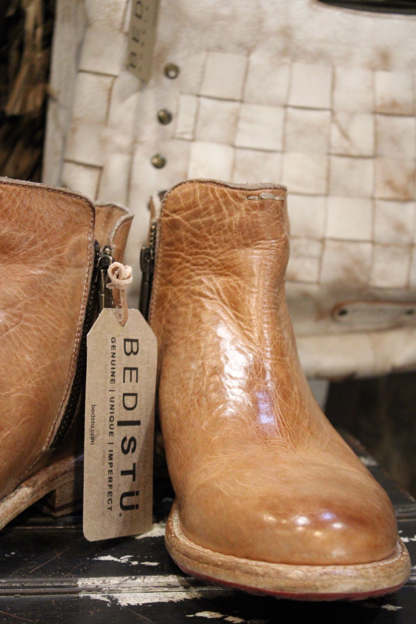 Bed|Stu YURISA Tan DD Tremolo Boots