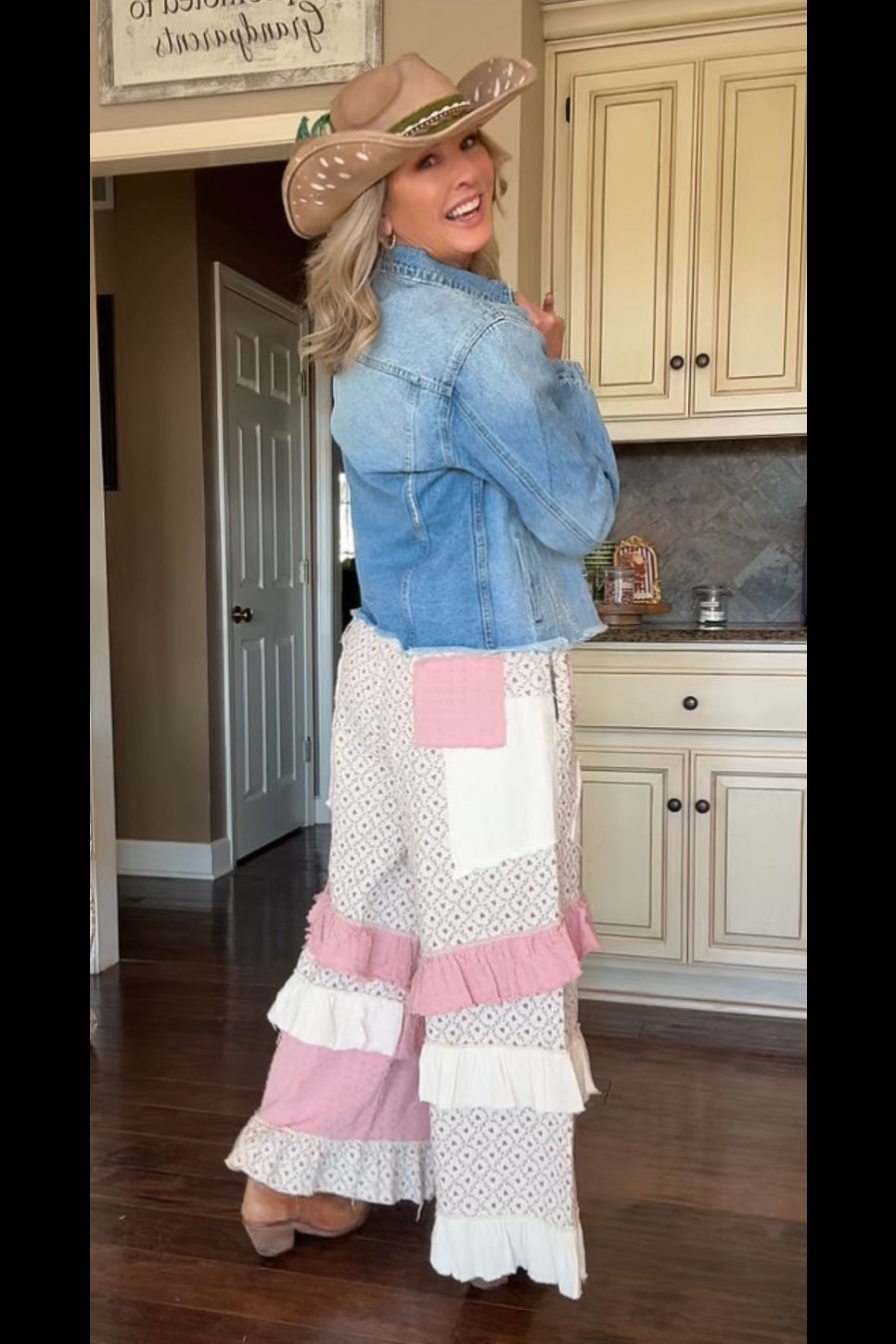 Cottage Ruffle Pants