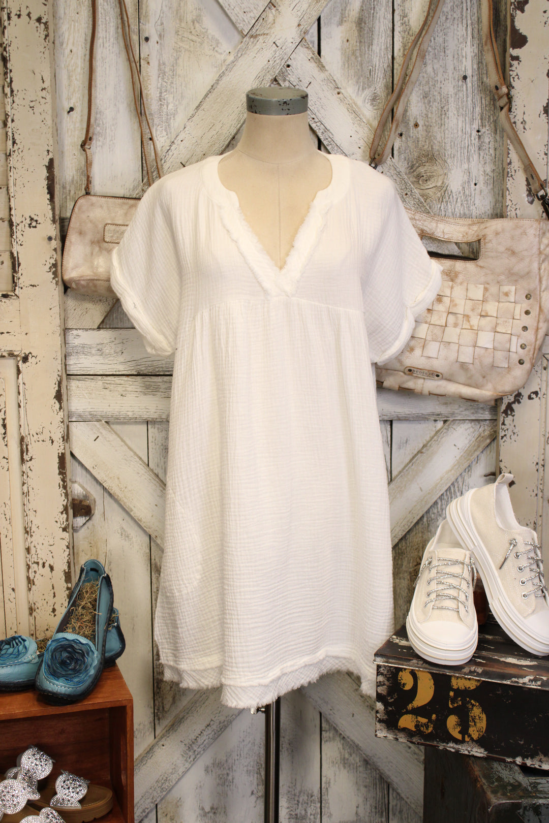 Simple And Sweet White Gauze Dress
