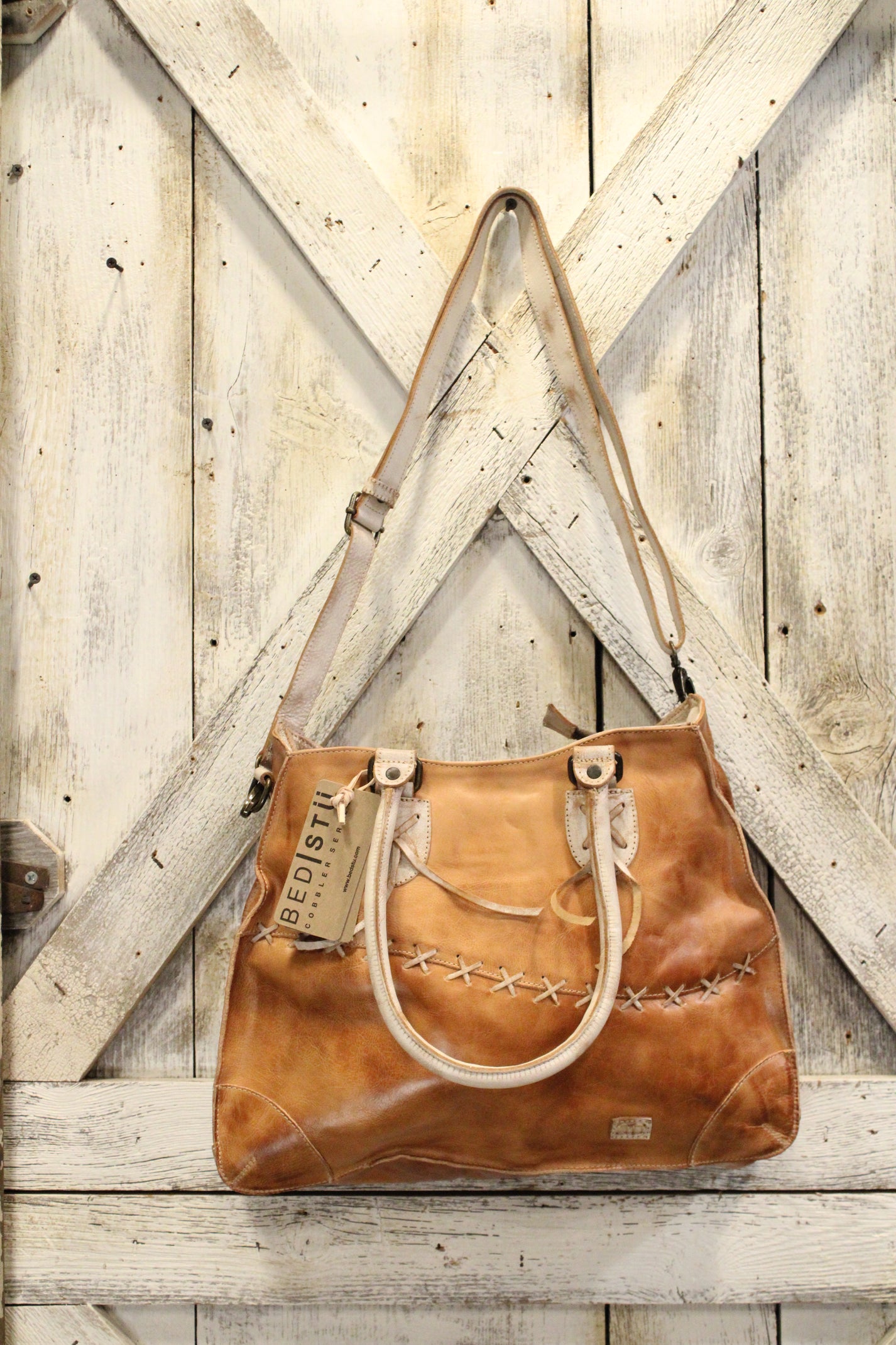 Bed|Stu Bruna Tan Rustic Nectar Lux Handbag - Farm Girls Fancy Frills