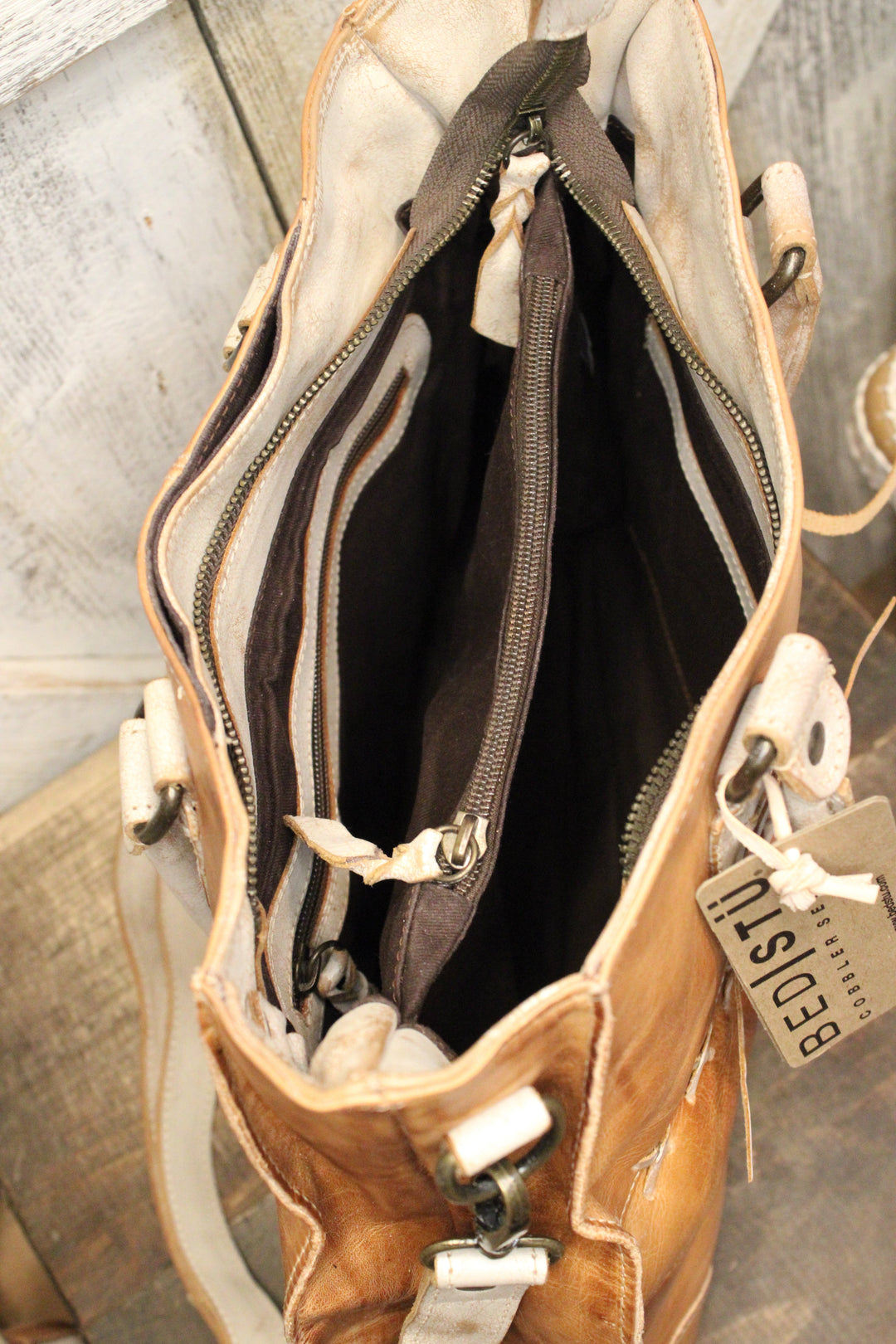Bed|Stu Bruna Tan Rustic Nectar Lux Handbag
