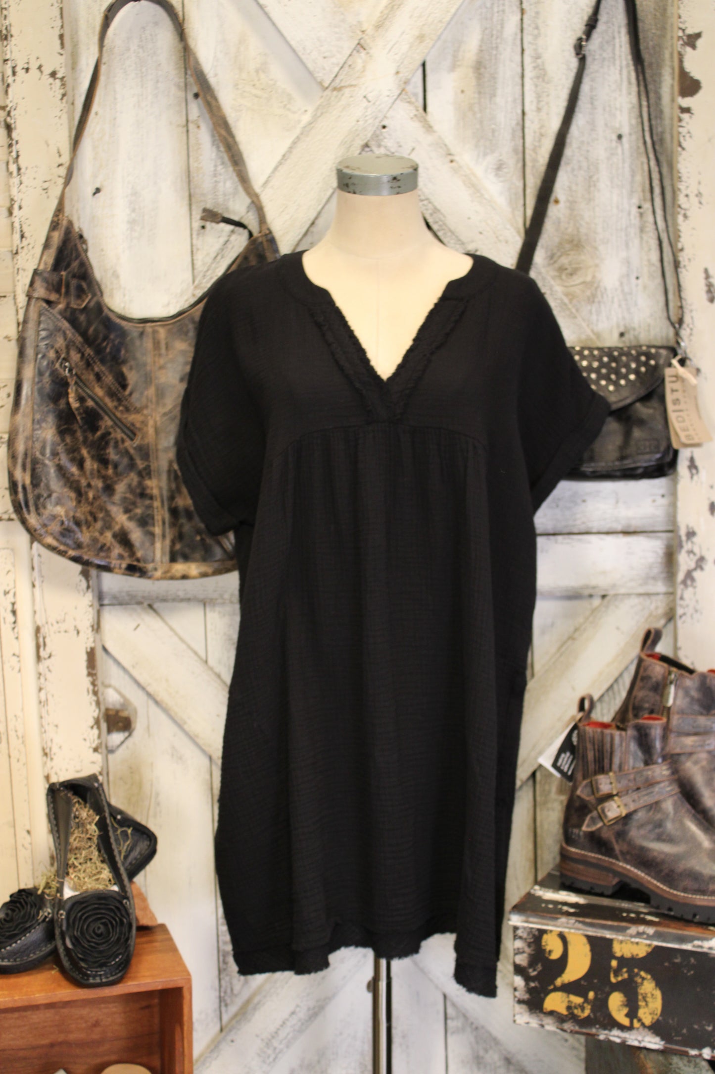Simple And Sweet Black Gauze Dress