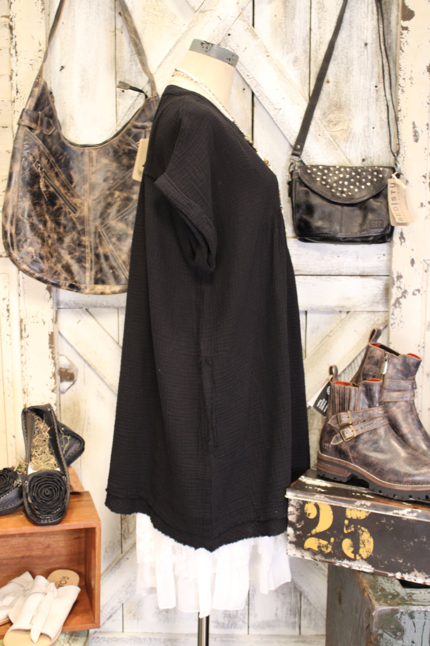 Simple And Sweet Black Gauze Dress