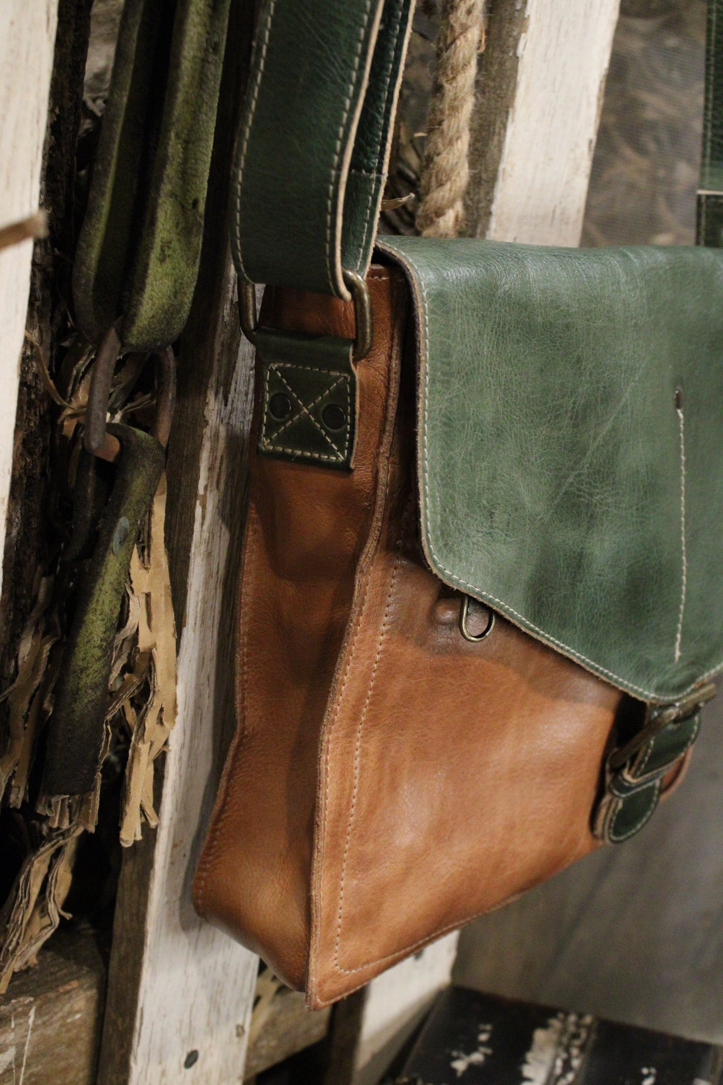Bed|Stu Venice Beach Tan Forest Rustic Handbag