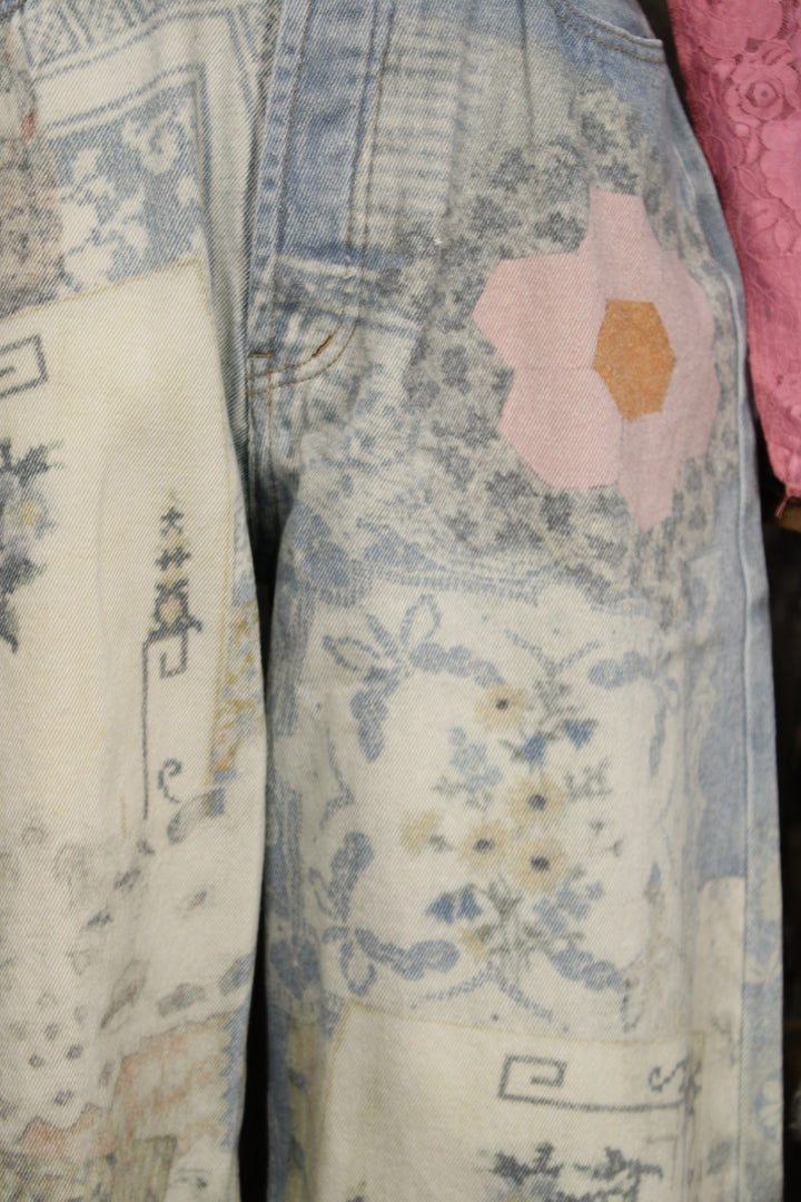 Patch Print Light Denim Barrel Jeans