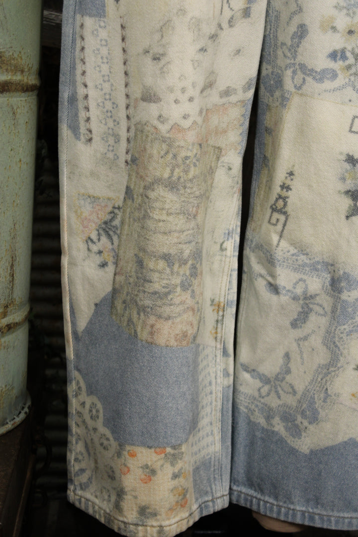 Patch Print Light Denim Barrel Jeans