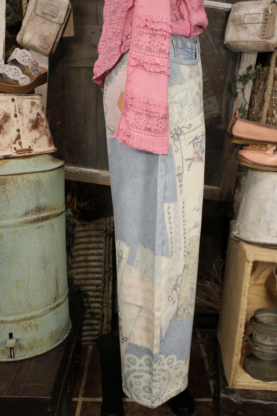 Patch Print Light Denim Barrel Jeans