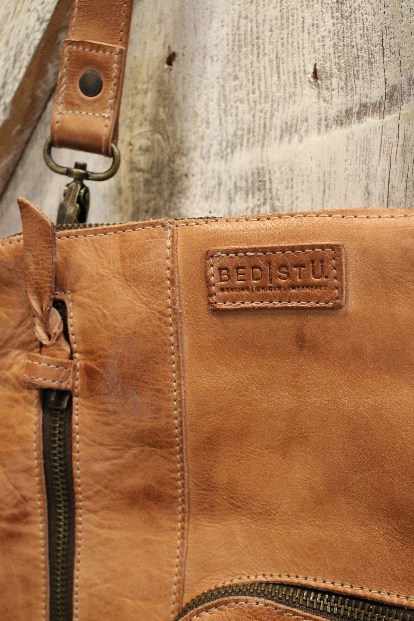 Bed|Stu Aiken Tan Rustic Handbag