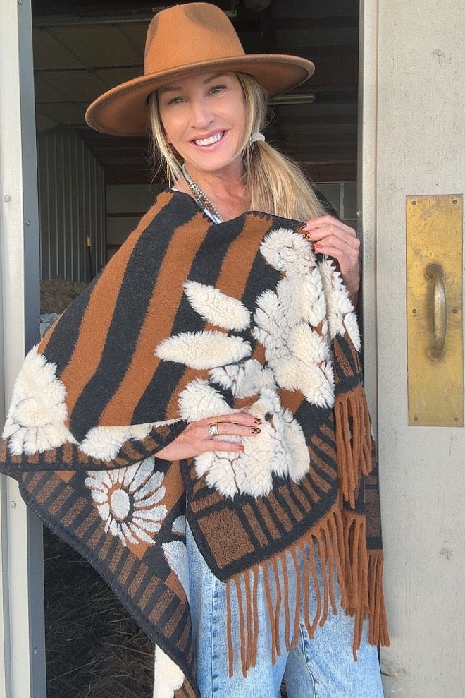 Saddle &amp; Trail Fringe Poncho