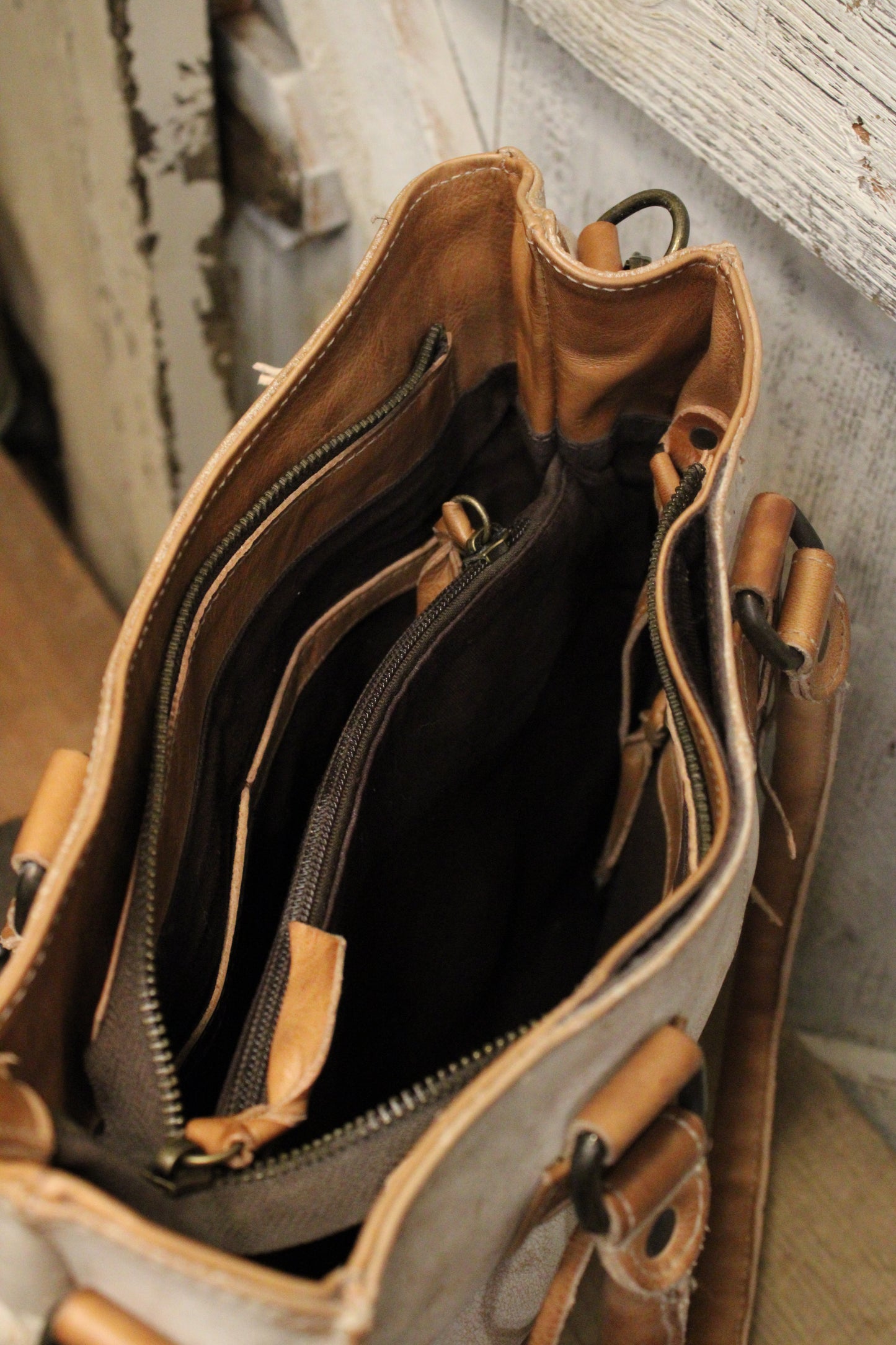 Bed|Stu Bruna Nectar Lux Tan Rustic Handbag