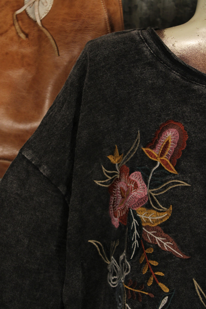 Bloom Shadow Tee