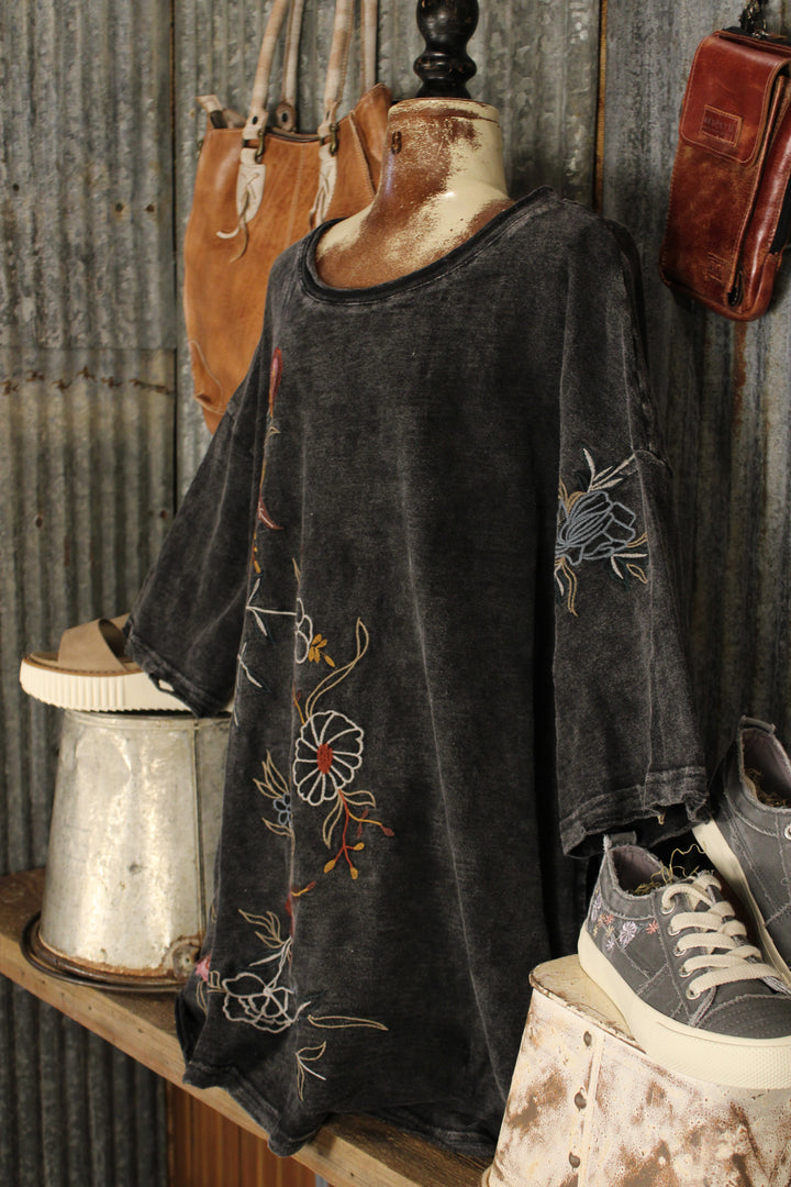 Bloom Shadow Tee