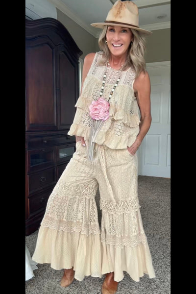Heirloom Lace Latte Ruffle Pants – Farm Girls Fancy Frills