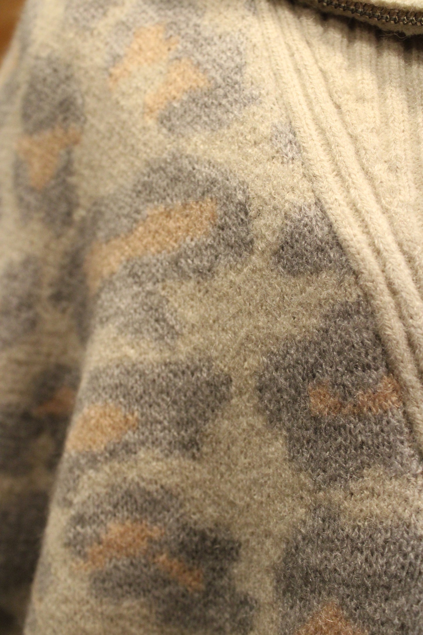 Prowl & Lounge Leopard Pullover