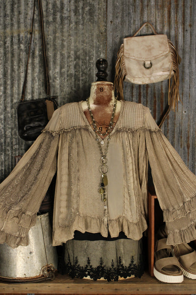 EAPHI FEELING FRILLS BLOUSEベージュ FEELING FRILLS BLOUSE